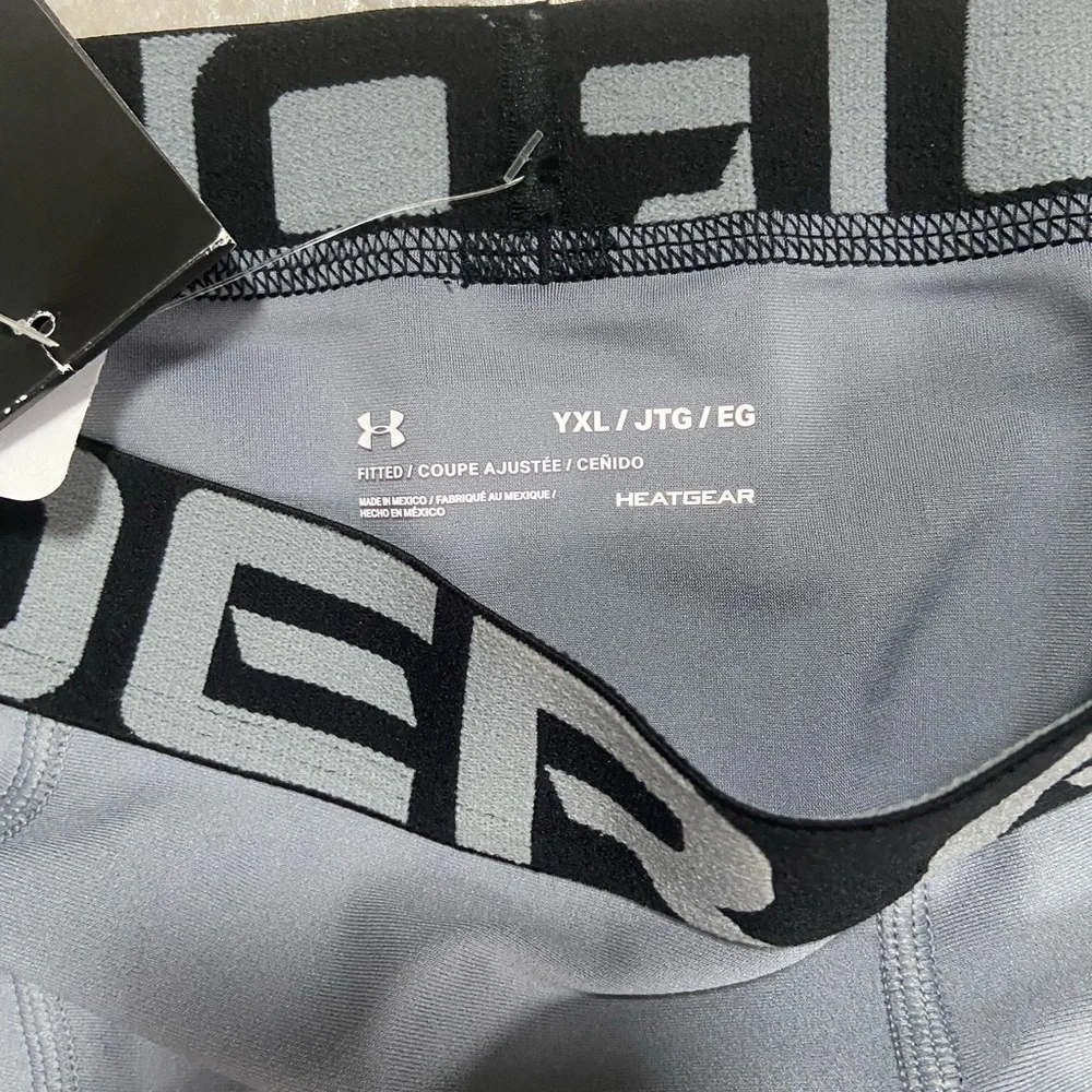 Under Armour Boys Athletic Gray Shorts YXL